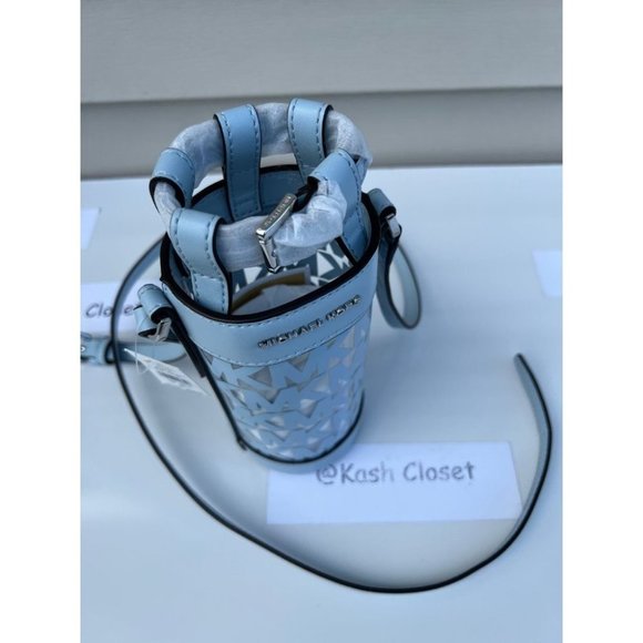 Michael Kors Water Bottle Crossbody Pale Ocean - Picture 2 of 8